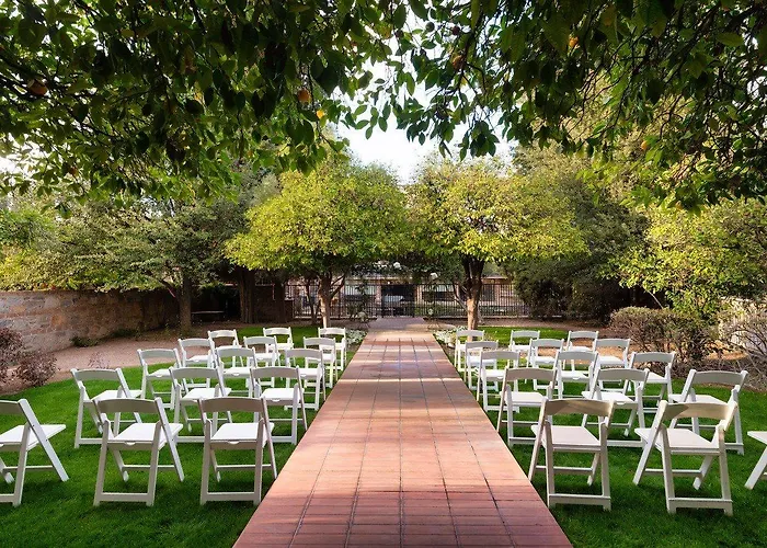 Hotel Embassy By Hilton East 4*