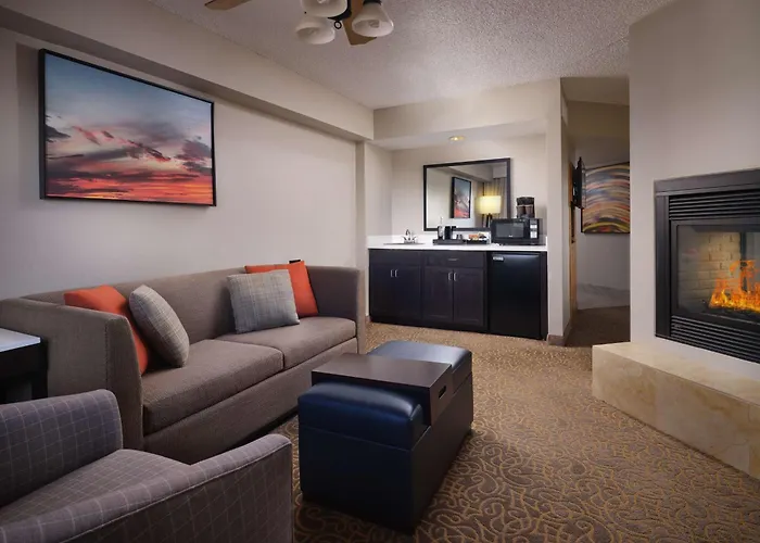 Hotel Embassy By Hilton East Tucson