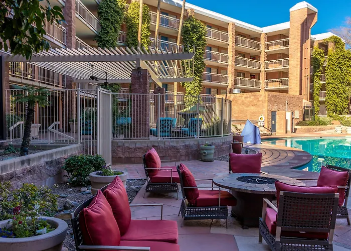 Embassy By Hilton East Hotel 4*