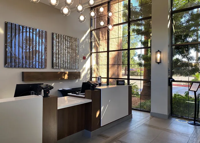 Hotel Embassy By Hilton East Tucson