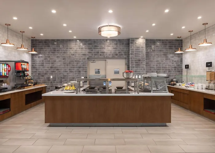Embassy By Hilton East 4* Tucson
