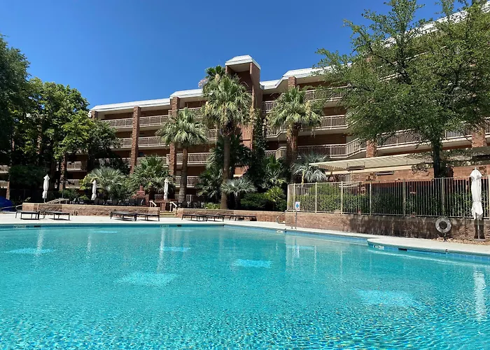 Embassy By Hilton East Hotel Tucson
