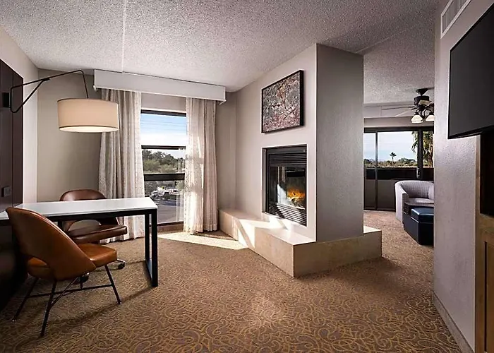 Embassy By Hilton East Hotel 4*
