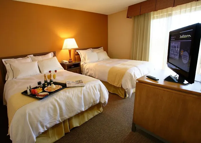 Hotel Embassy By Hilton East