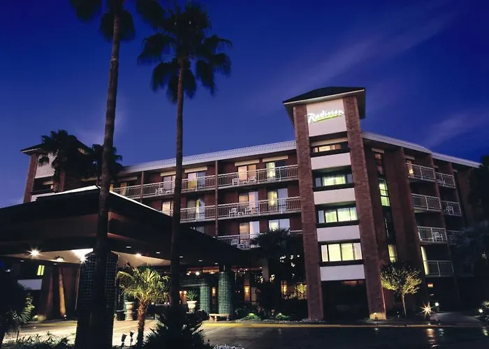 Embassy By Hilton East 4*